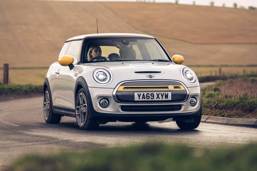  Mini Cooper SE Level 2 (F56) 2020 года  (UK) (фото 26 из 34)